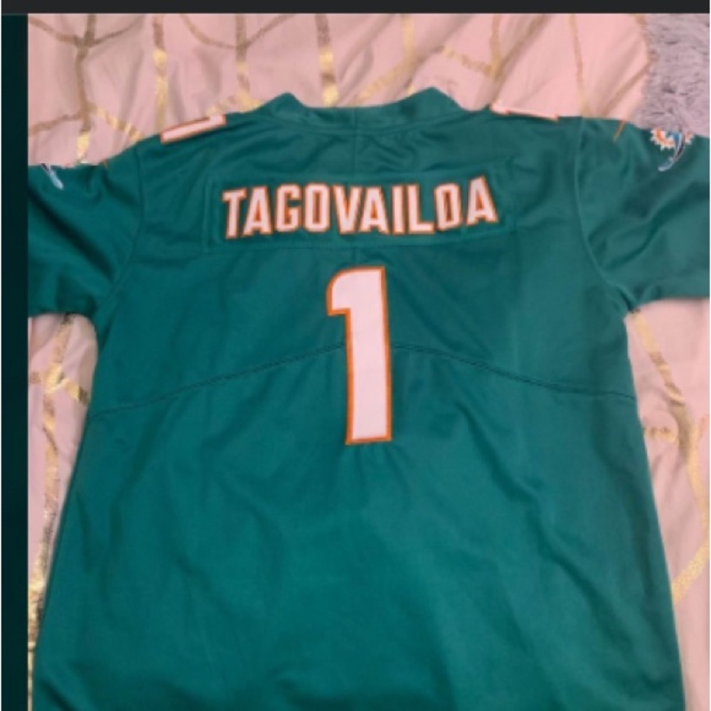 Size medium football dolphins stitched